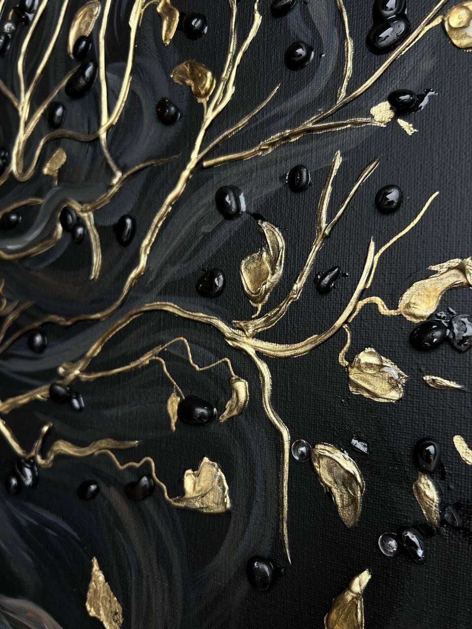 Fortuna Woman, 70×100 cm — Fortuna, the goddess of prosperity, inside an abstract tree of life.